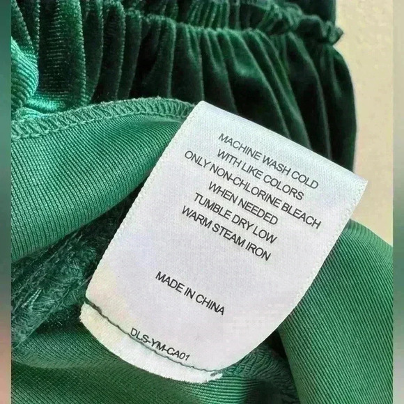 NWT A Loves A Eden Green Velvet Bustier Top - Picture 7 of 8